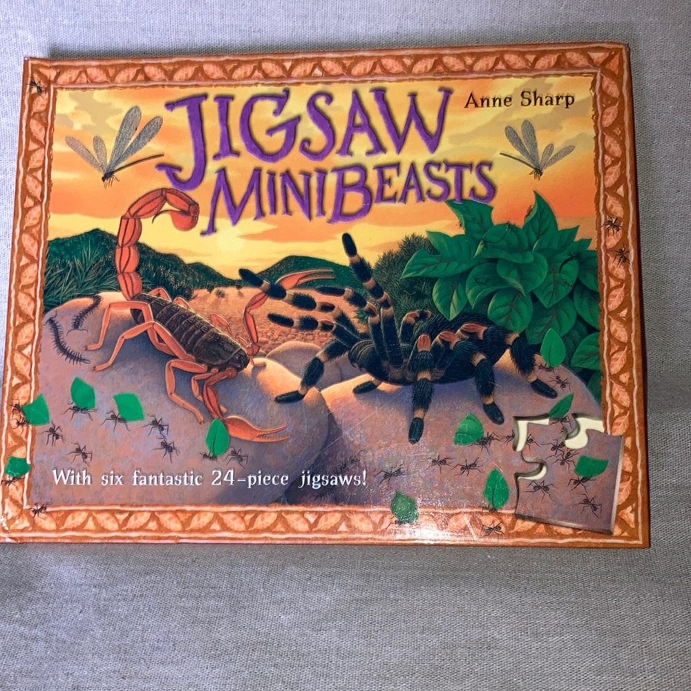 Jigsaw Minibeasts hardcover by Anne Sharp jigsaw puzzle book